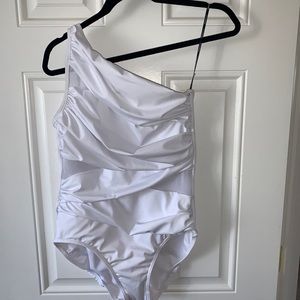 Miraclesuit Jena size 12 in White new without tags